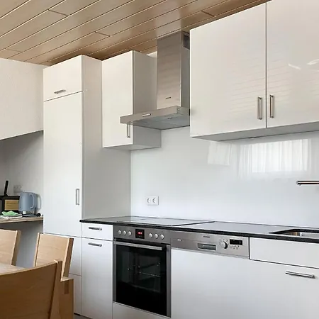דירה Three-bedroom In *